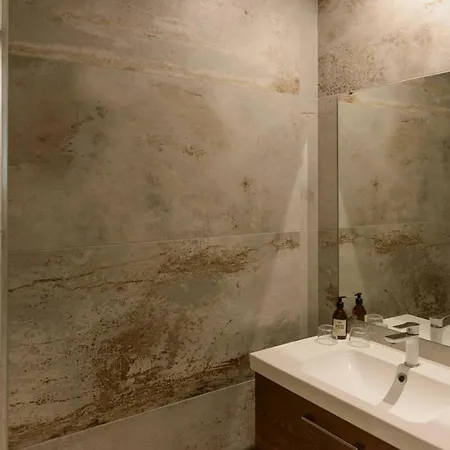 Bastide Dou Pastre Family Friendly House