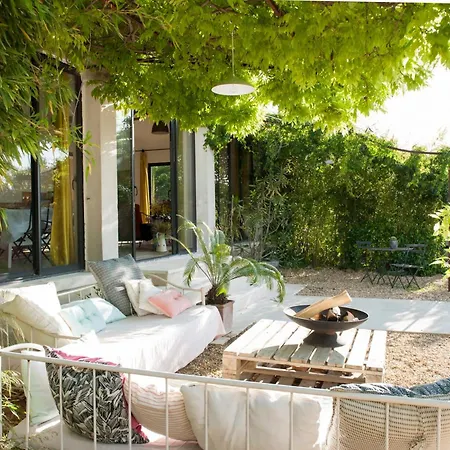 Bastide Dou Pastre Family Friendly House Merindol